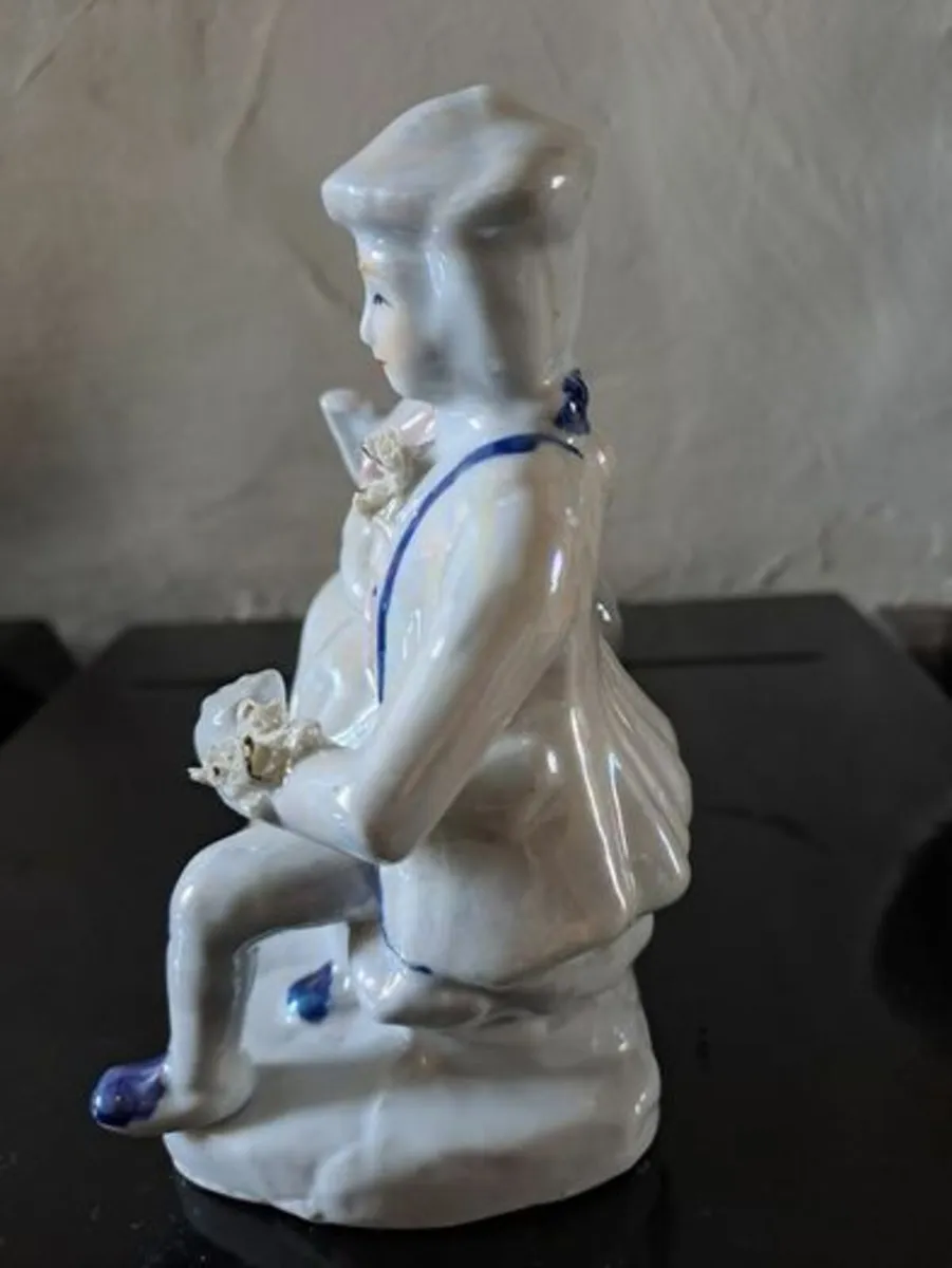 Porcelain Pink and Blue - Image 3
