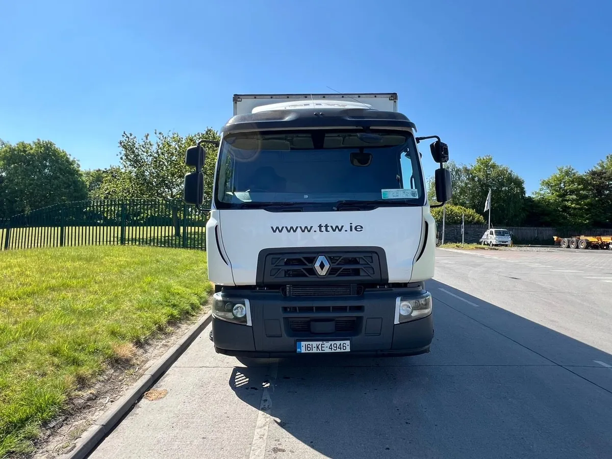 Renault D18 Boxvan With Tail Lift - Image 3