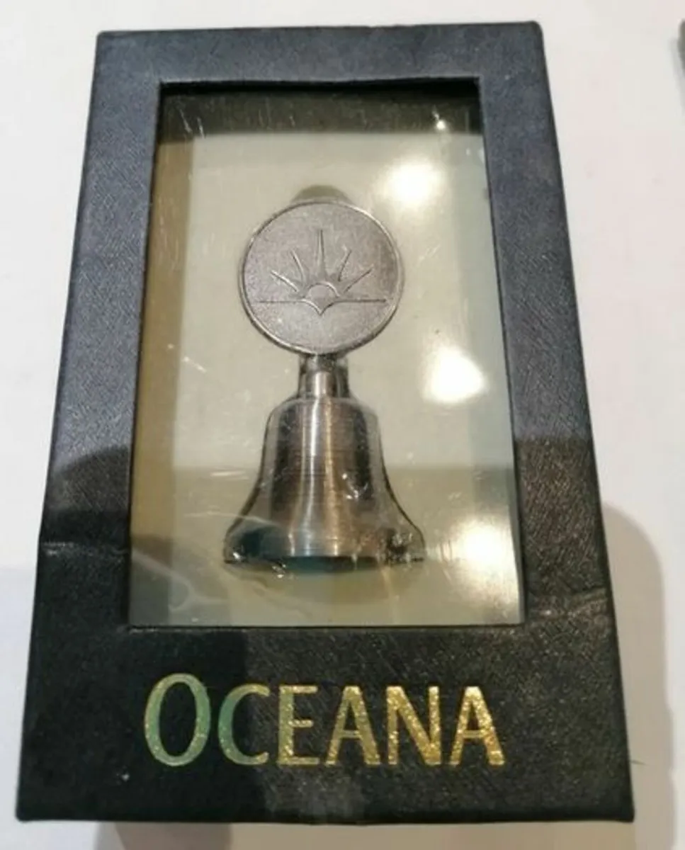 Silver bell Oceana - Image 1