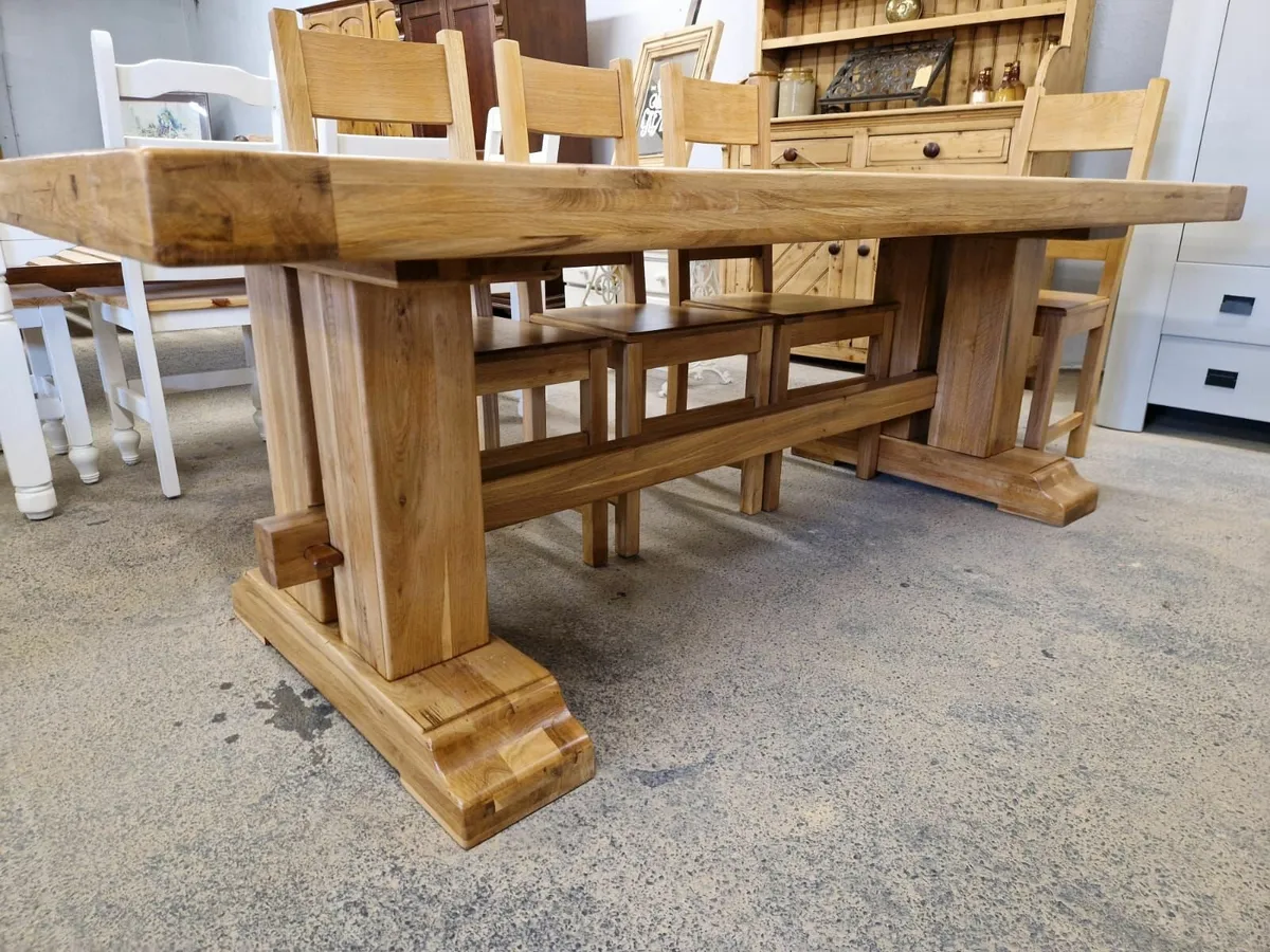 8ft solid light oak trestle table, 8 chairs - Image 4