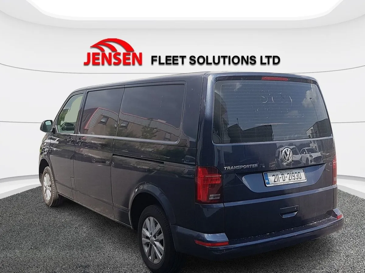 Volkswagen Transporter Highline 28 PVL TDI 110BHP - Image 4