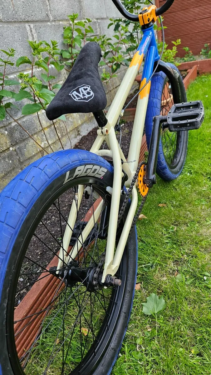 BMX bike - Image 4