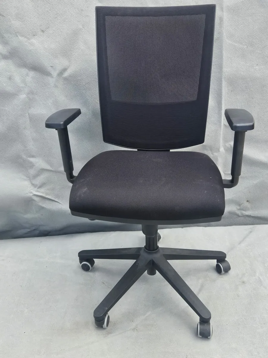 Computer chairs - Image 4