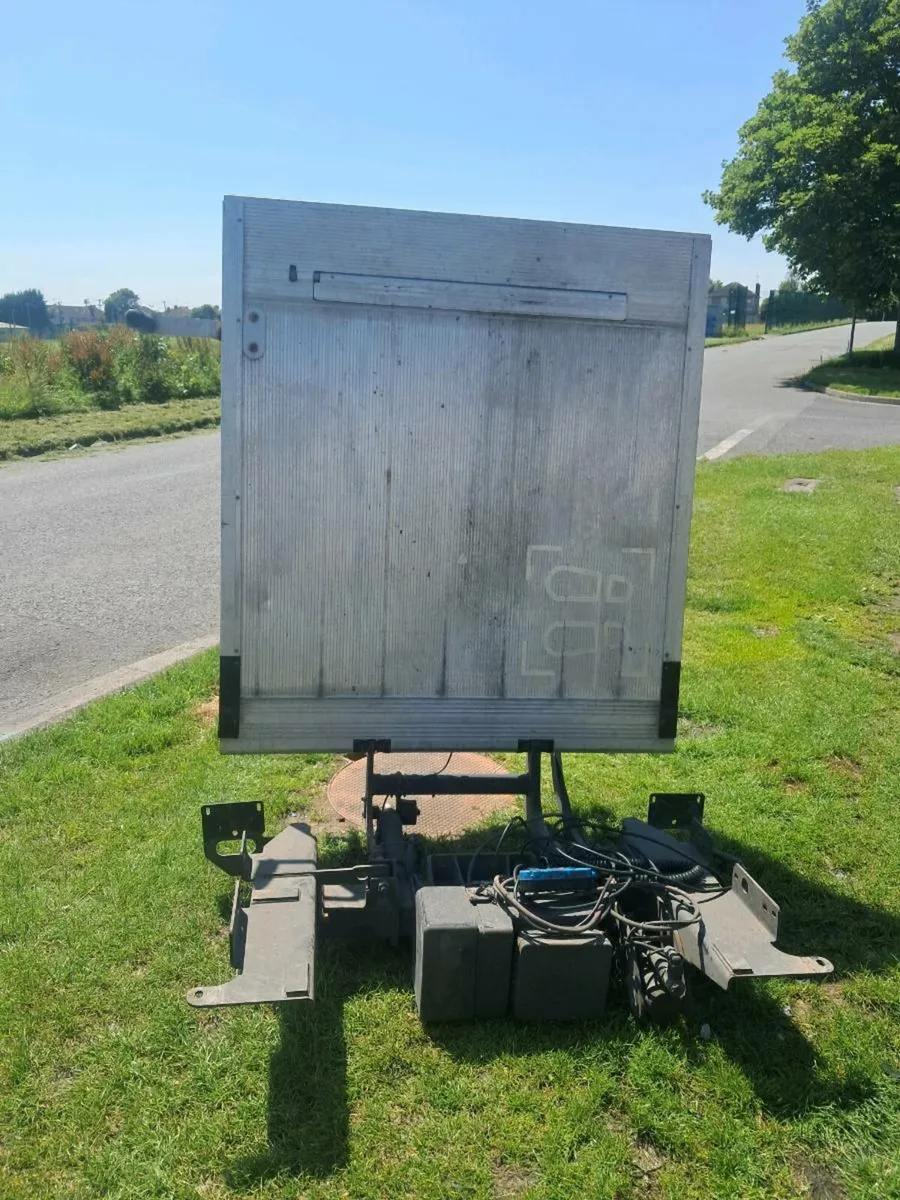 Citroen/fiat/Peugeot tail lift - Image 3