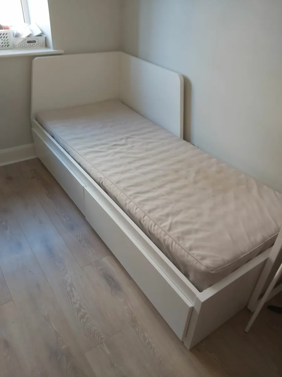 Double/Single bed - Image 4