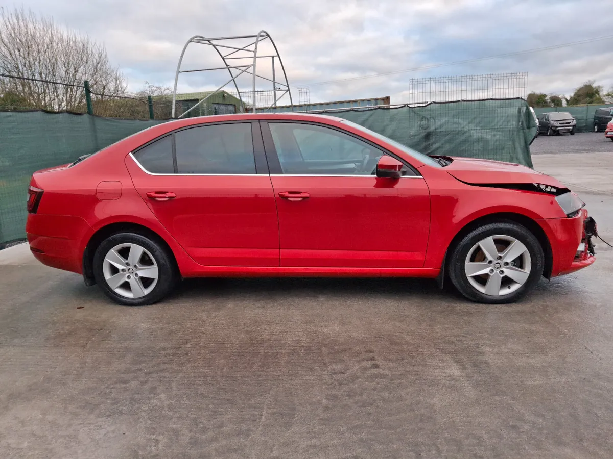 2018 Skoda Octavia Ambition TDI - Image 2