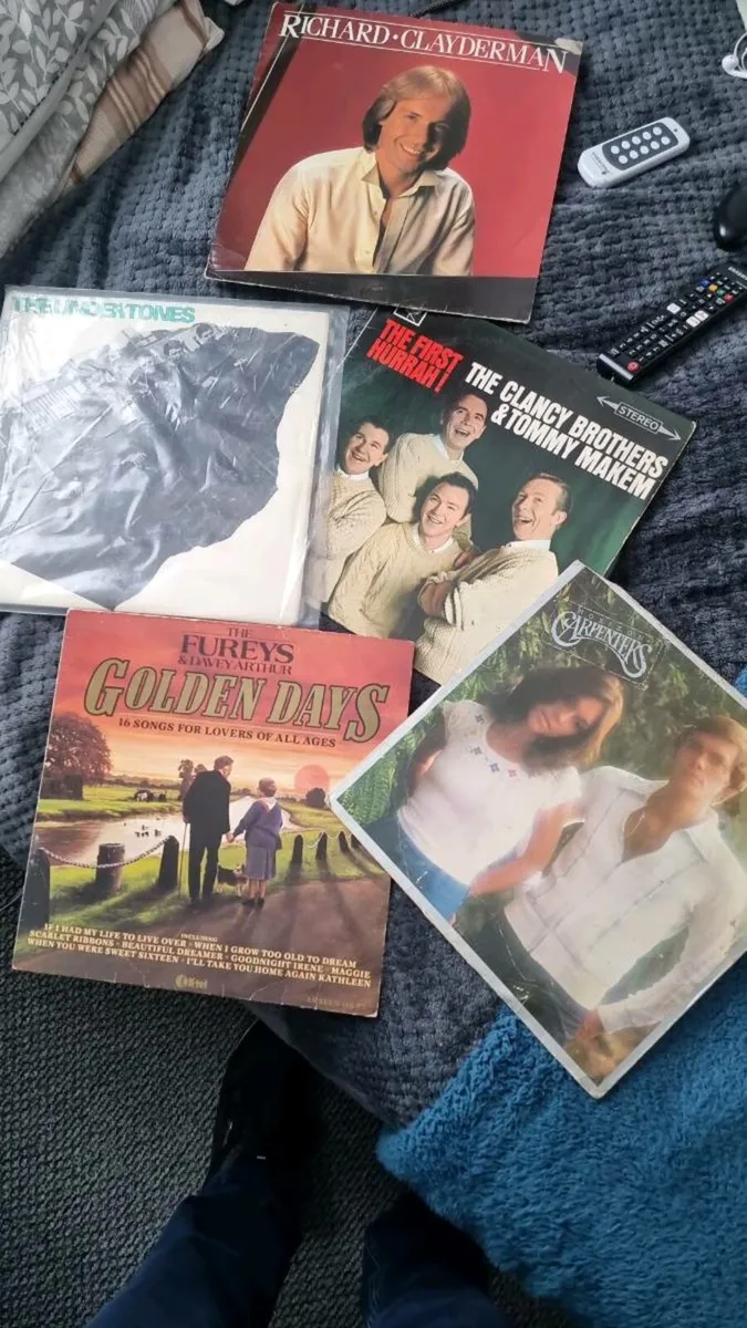 Lps & singles vinyl - Image 1
