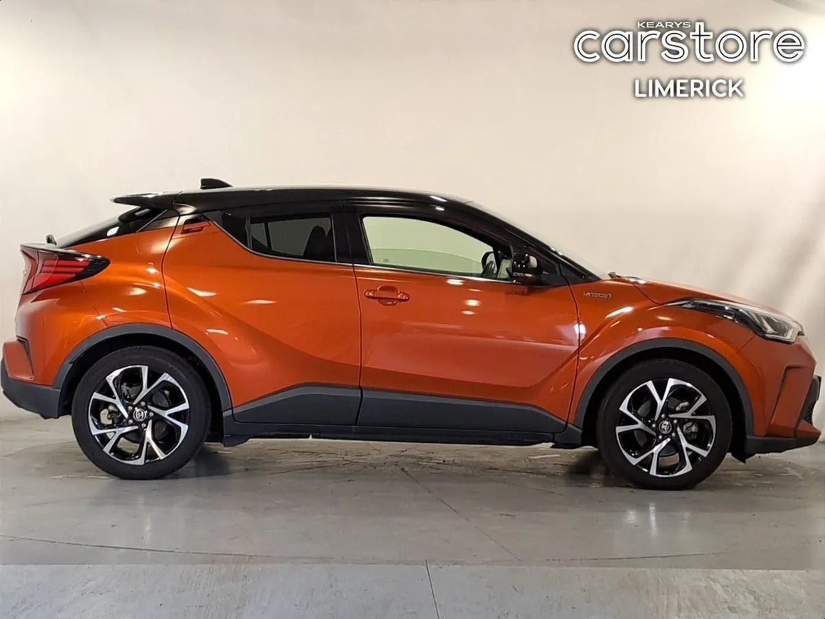 Toyota C-HR 1.8 PET Hybrid - Image 2