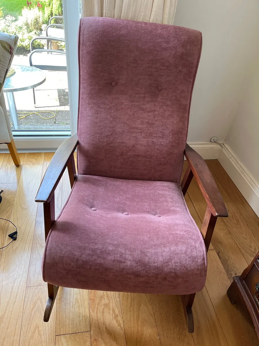 Rocking chairs - Image 1