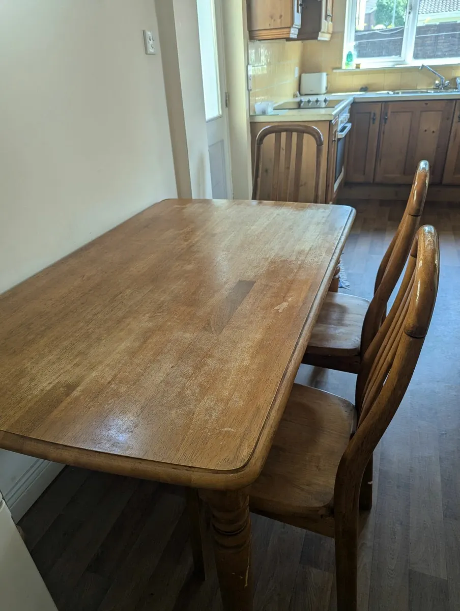 FREE kitchen table & 4 chairs - Image 3