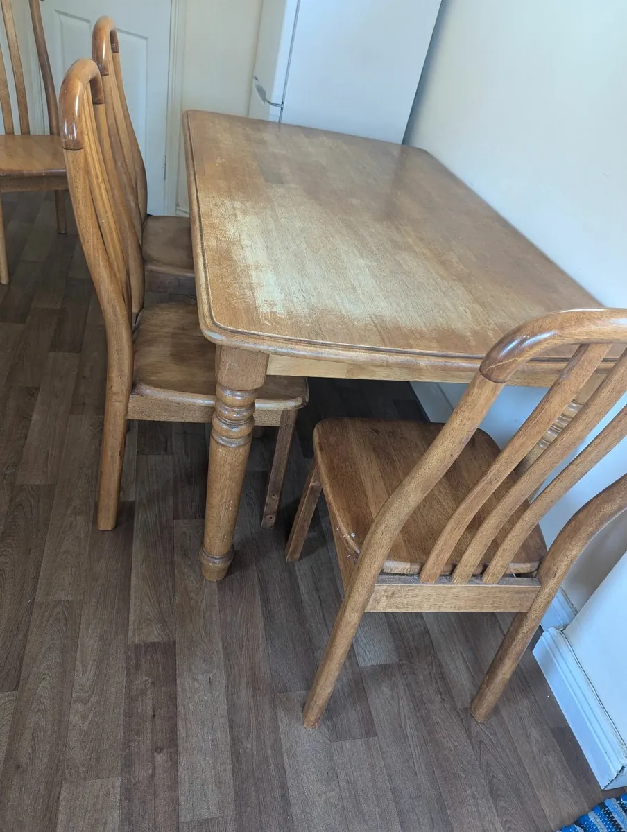 FREE kitchen table & 4 chairs - Image 4