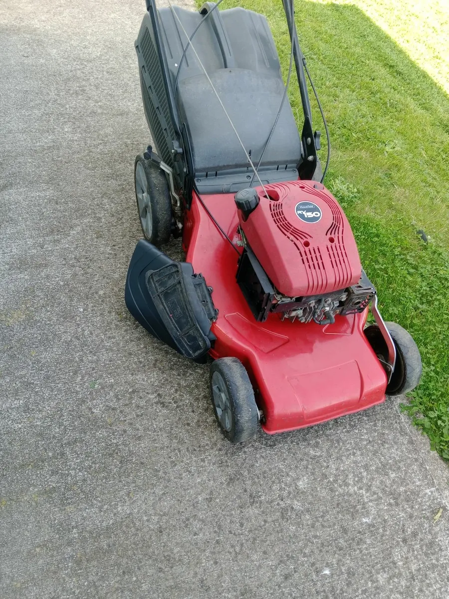 Self drive lawnmower - Image 2