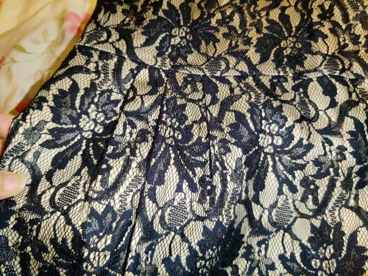 CREAMY SATIN & BLACK LACE, New Party Dress ! - Image 2