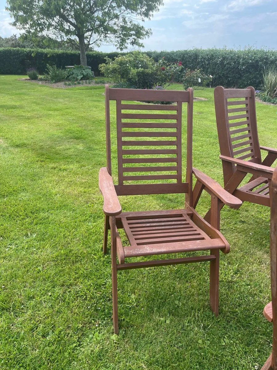 Outdoor furniture - Image 2