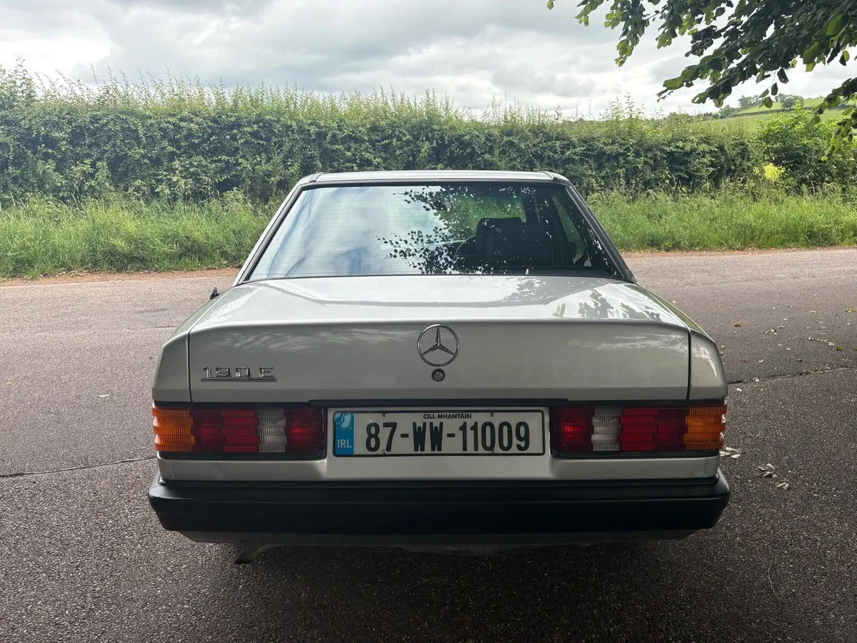 1987 Mercedes-Benz 190e Automatic - Image 3
