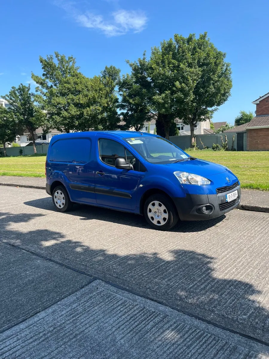 Peugeot Partner 3 seater - Image 1