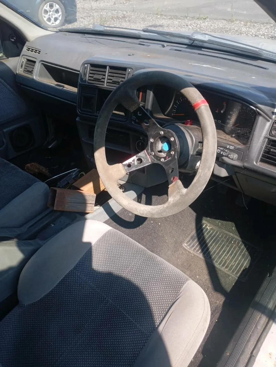 1992 ford sierra - Image 3