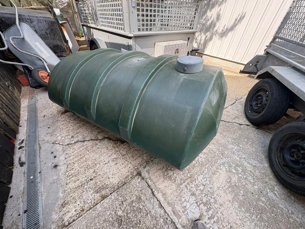 Low level oil tank (1100 litres) - Image 2