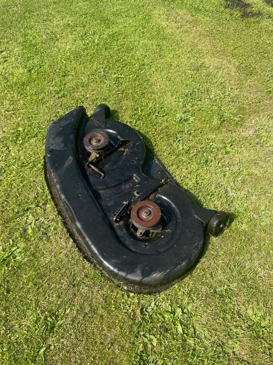 Ride on mower deck - Image 1
