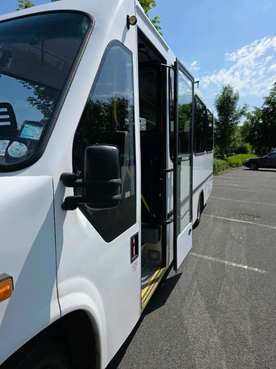 Iveco Bus 33 Seater - Image 2