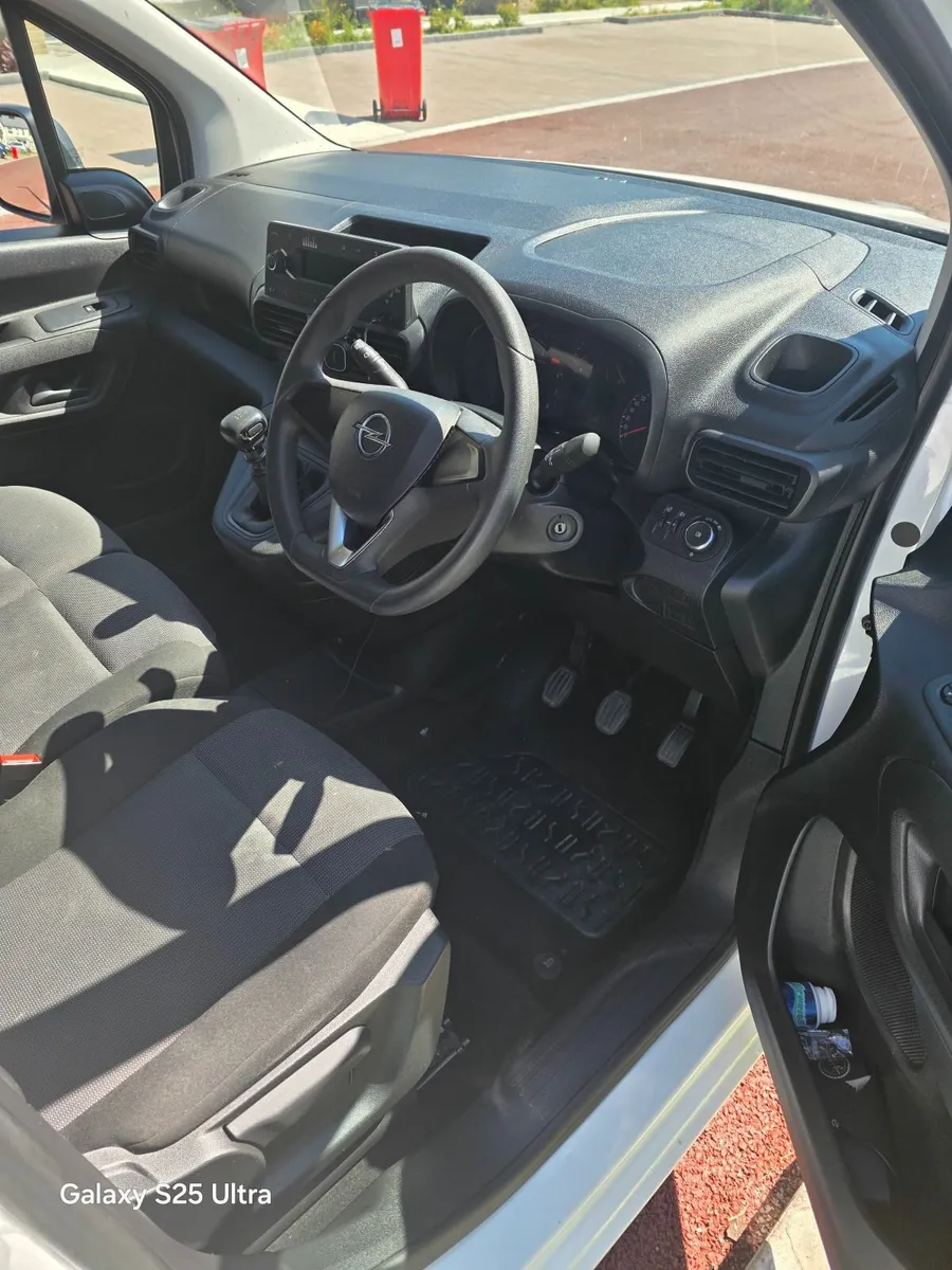 Opel Combo 2022 - Image 3