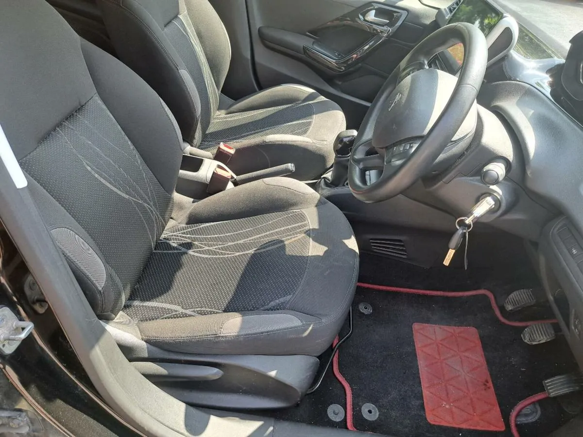 Peugeot 208 1.4 hdi.Tested till  17.06 2026 - Image 4
