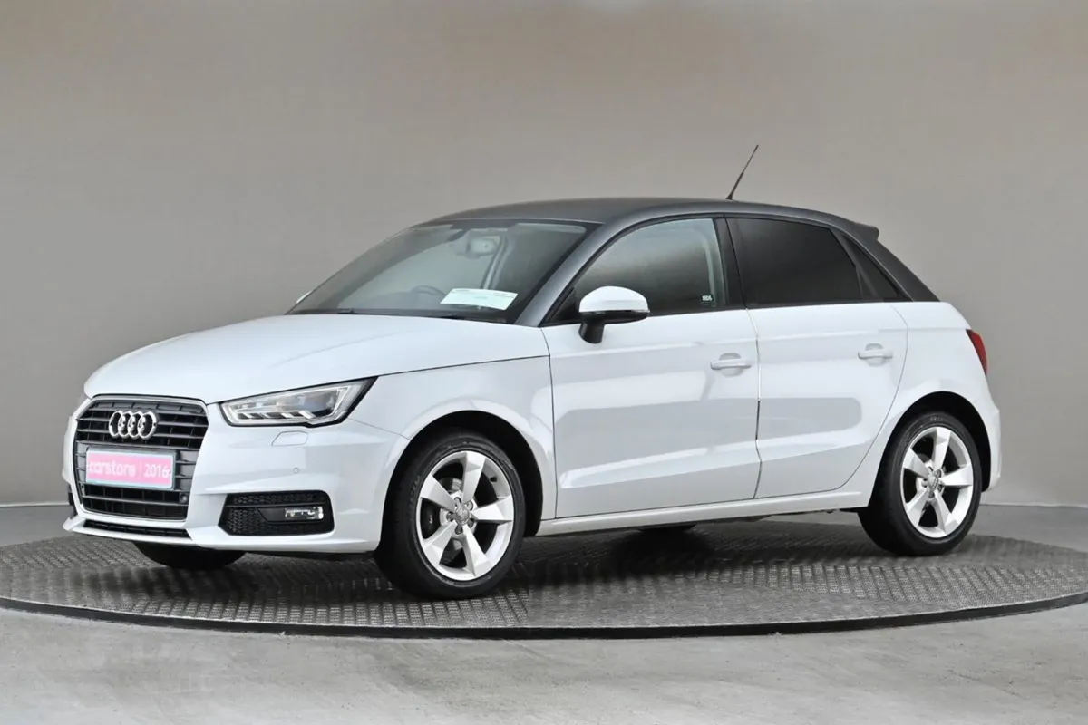 Audi A1 1.0tfsi 95bhp S-tronic 5DR  2tone Roof pa - Image 4