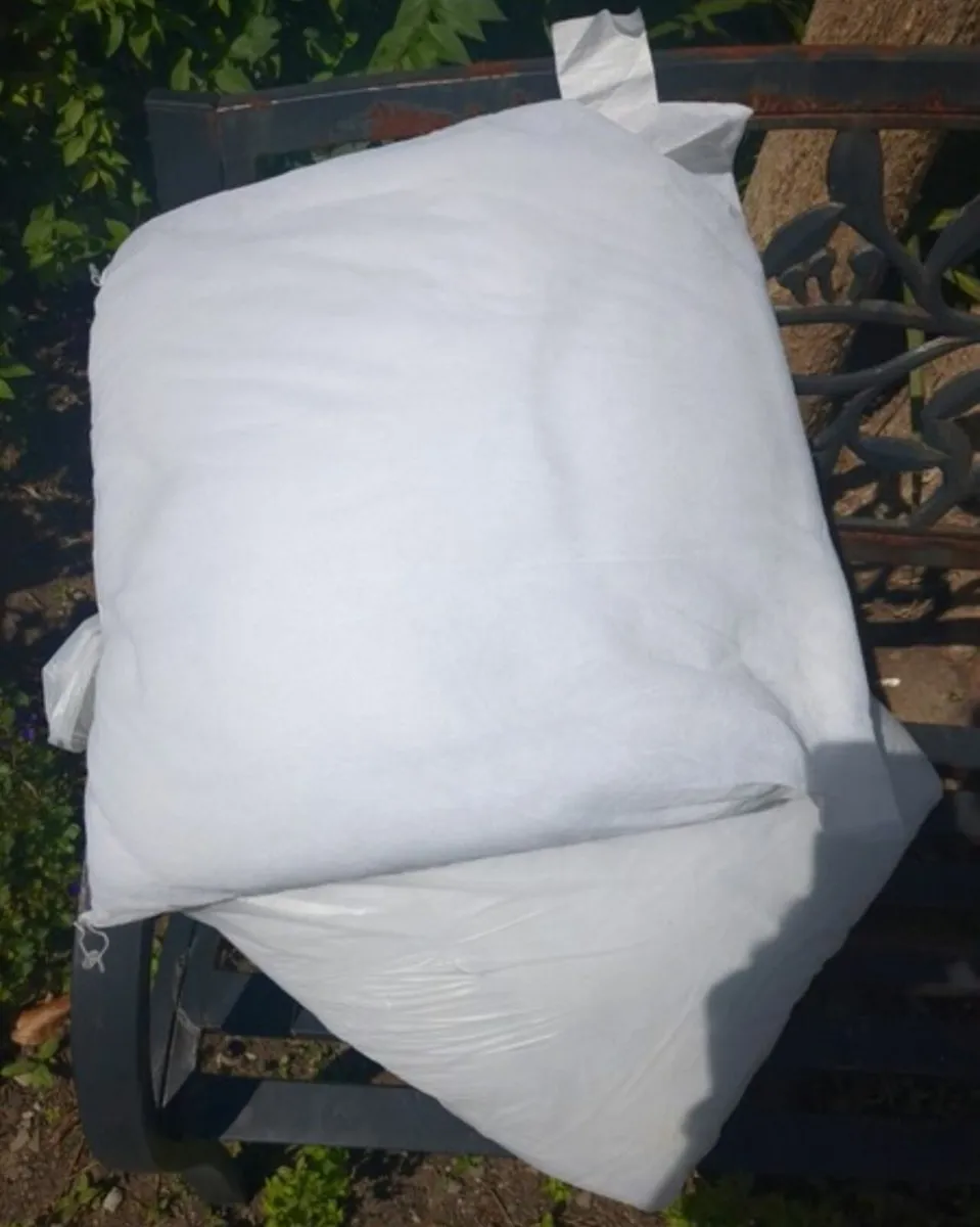 3 cushion inserts