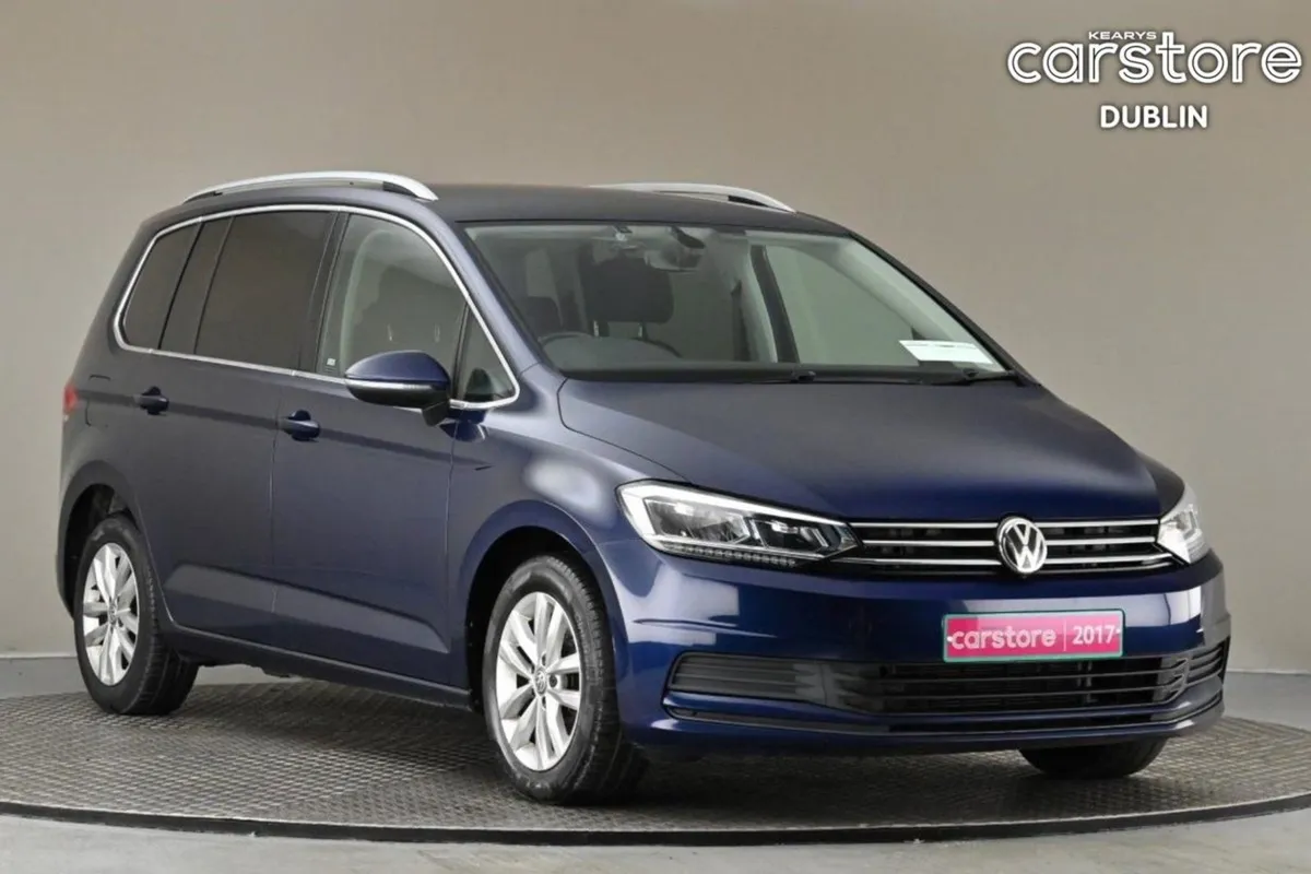 Volkswagen Touran 1.4 TSI DSG Comfortline  in-car - Image 1