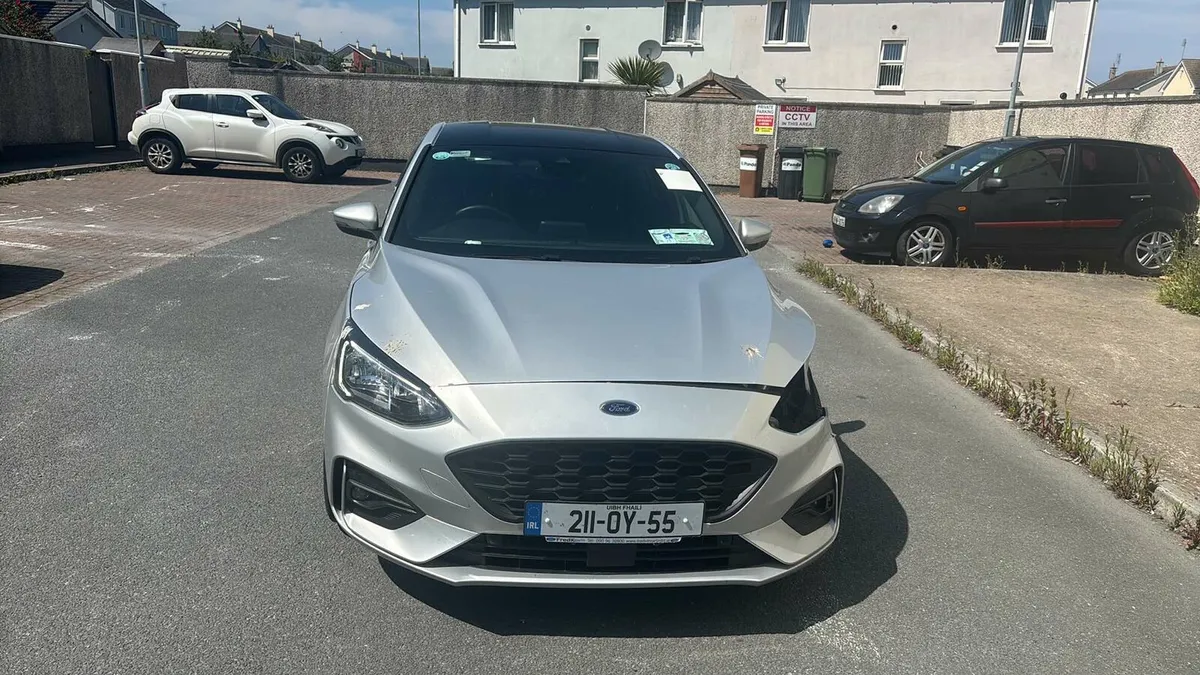 21 Ford Focus stline diesel 70k light left damage - Image 1