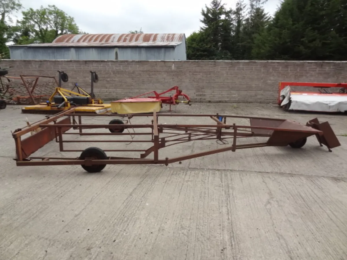 Browns Flat 8 Bale Sledge Sleigh - Image 2