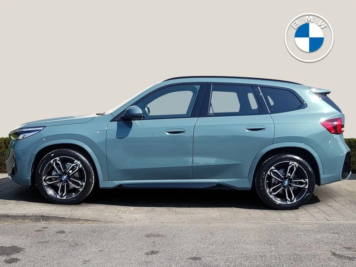 BMW iX1 Edrive20 - Image 3
