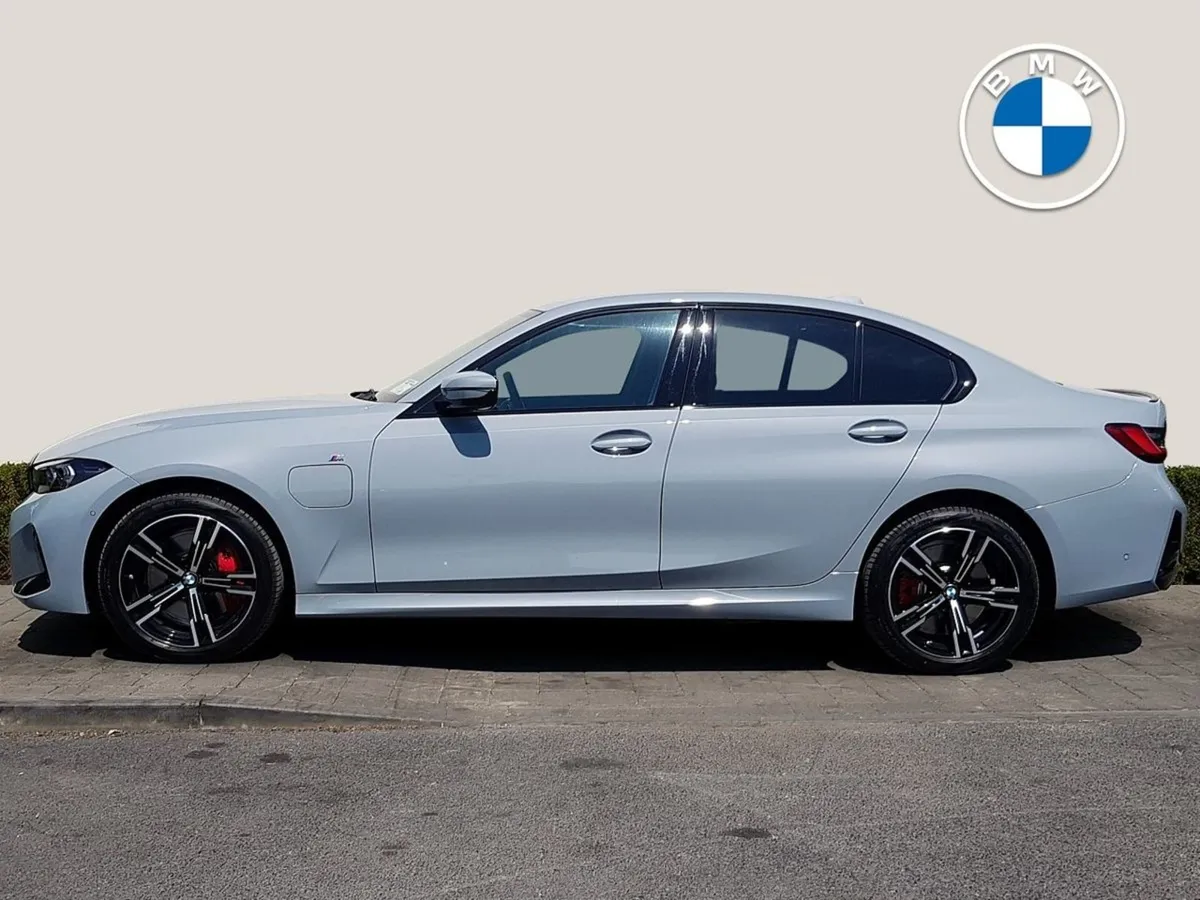 BMW 3 Series 330e M Sport - Image 3
