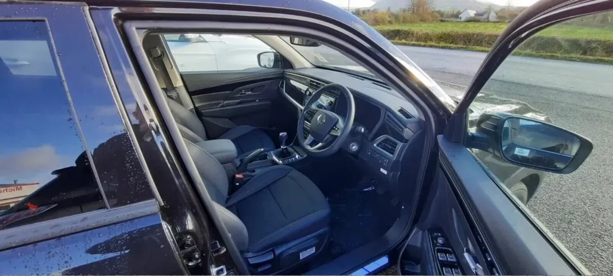 KGM (SsangYong) Korando EL 1.6 Diesel Manual - Image 2