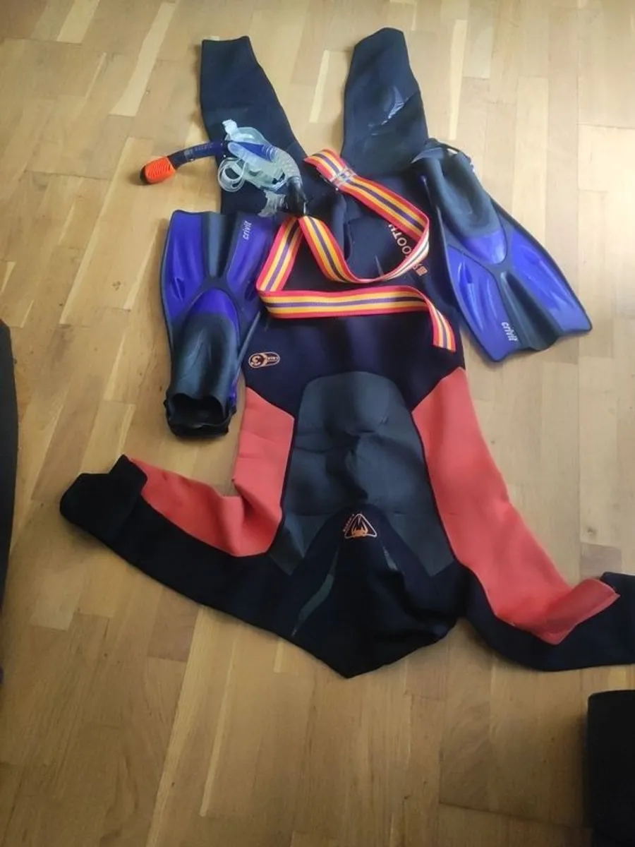 Wet Suit Mens - Image 1