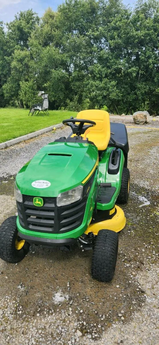 John Deere x147r ride on - Image 1