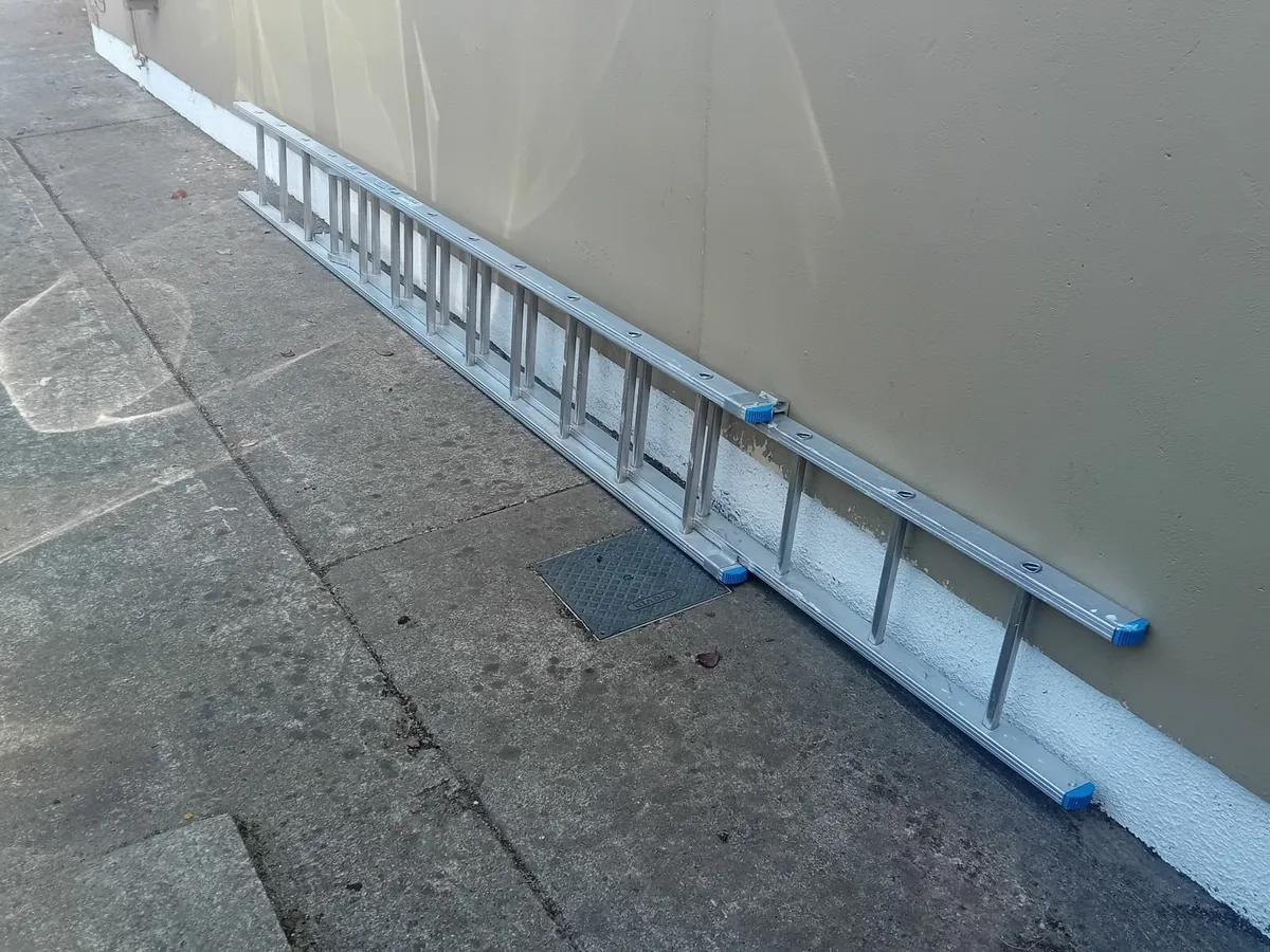 20 Foot extension Ladder - Image 3