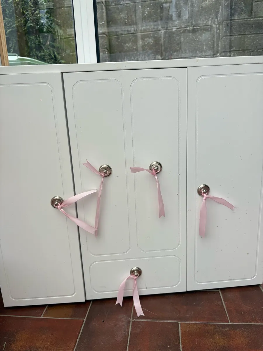 Our generation wardrobe - Image 2