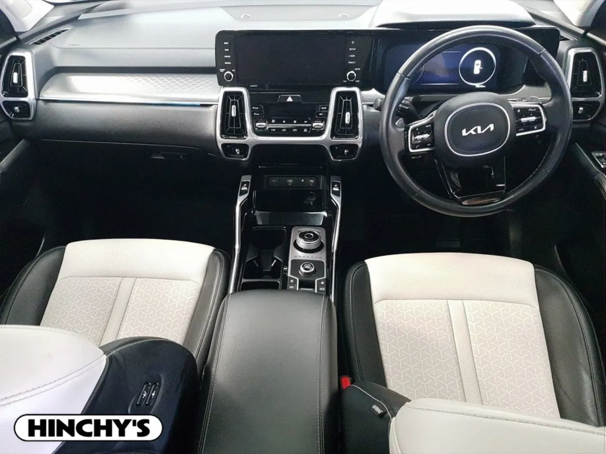 Kia Sorento 2.2 K4 4X2 Diesel 7 Seats - Image 3