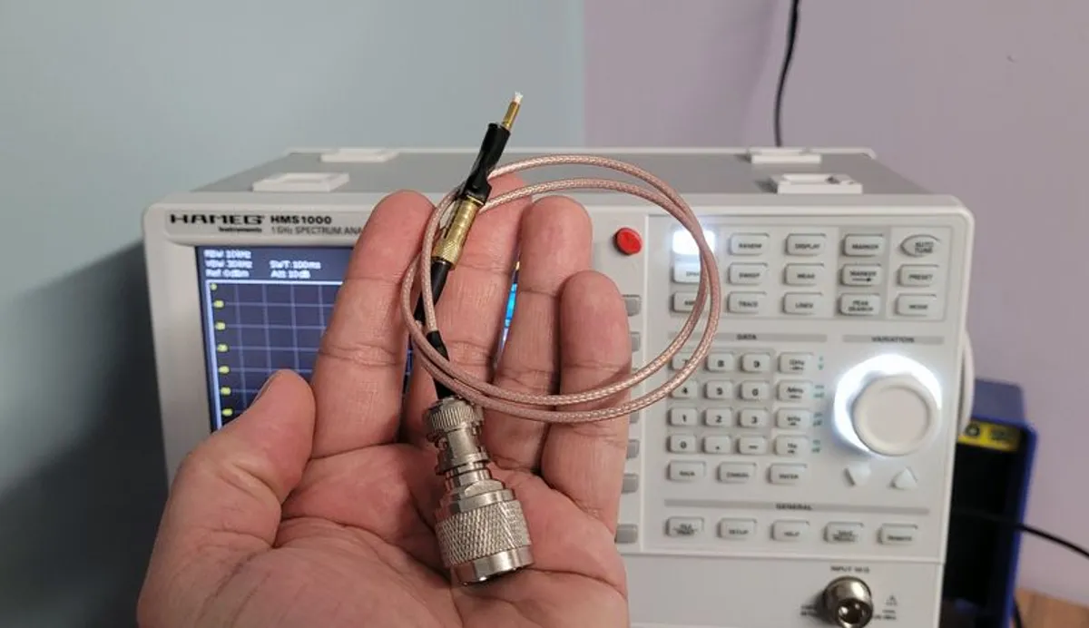 Hameg HMS1000 Spectrum Analyzer - Image 3