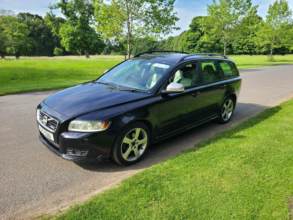Volvo V50,  R-Design, 2010 - Image 3
