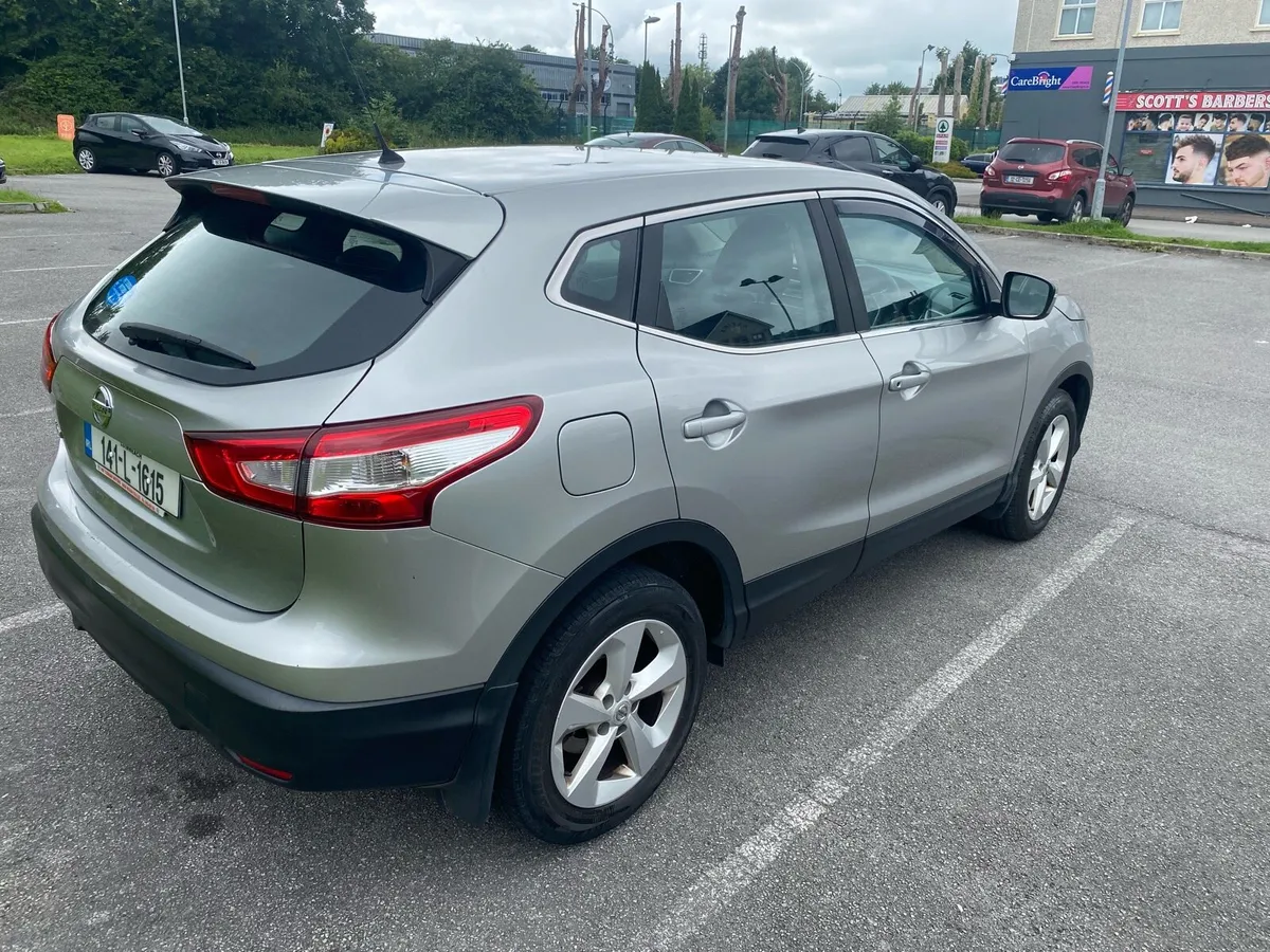 141 Nissan Qashqai - Image 2