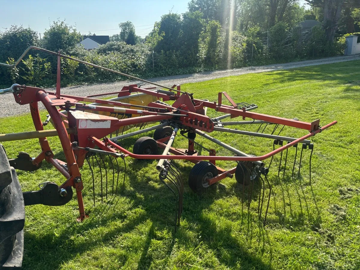 Fella 350 single rotor rake - Image 1