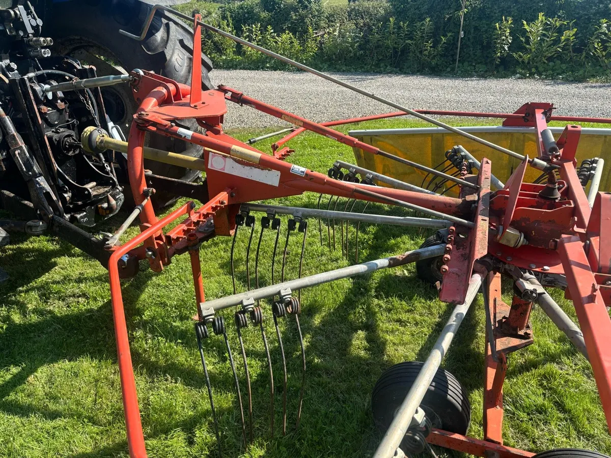 Fella 350 single rotor rake - Image 4