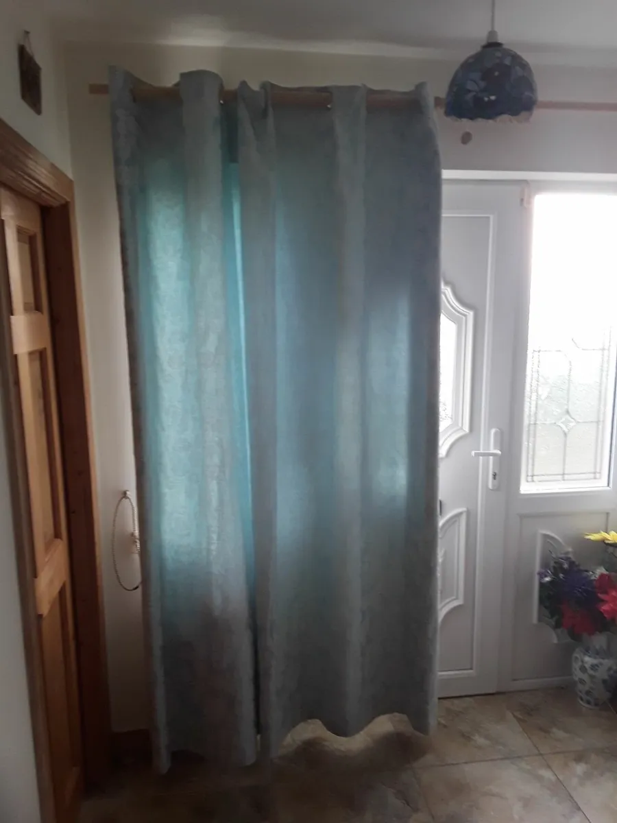 Large next to new drapes turquoise colour - Image 1
