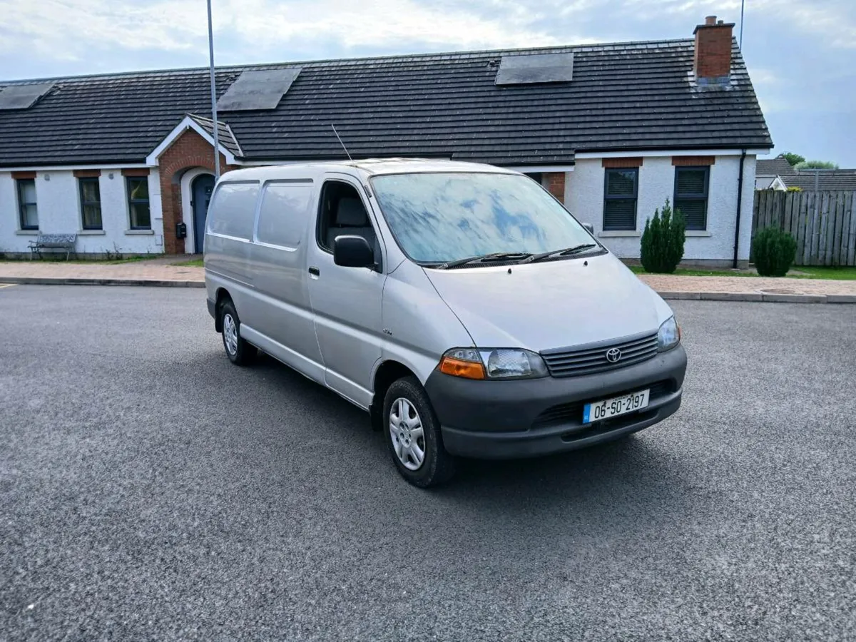 2006 toyota hiace with fresh doe test - Image 1