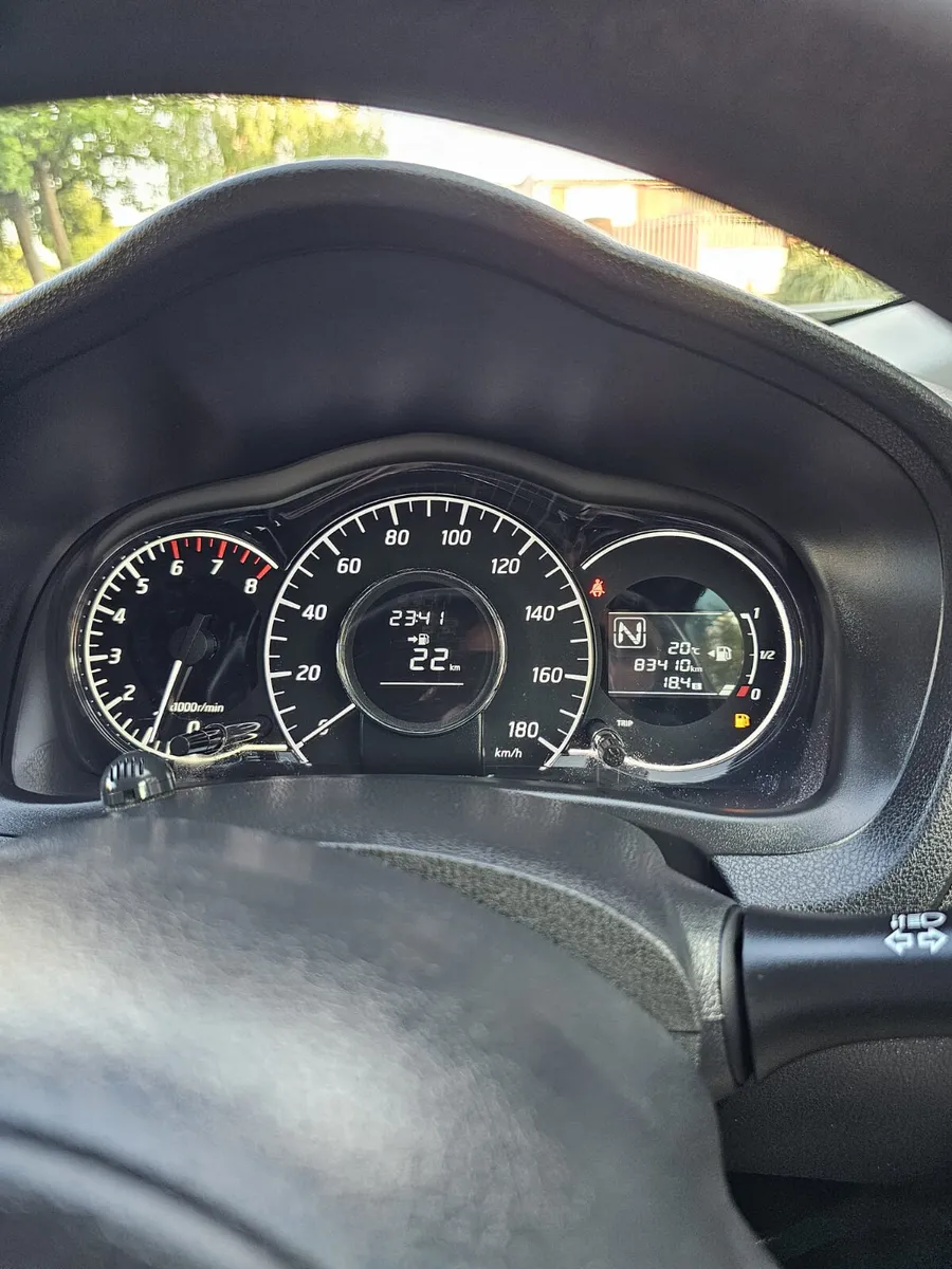 Nissan Note 2014 Automatic - Image 4