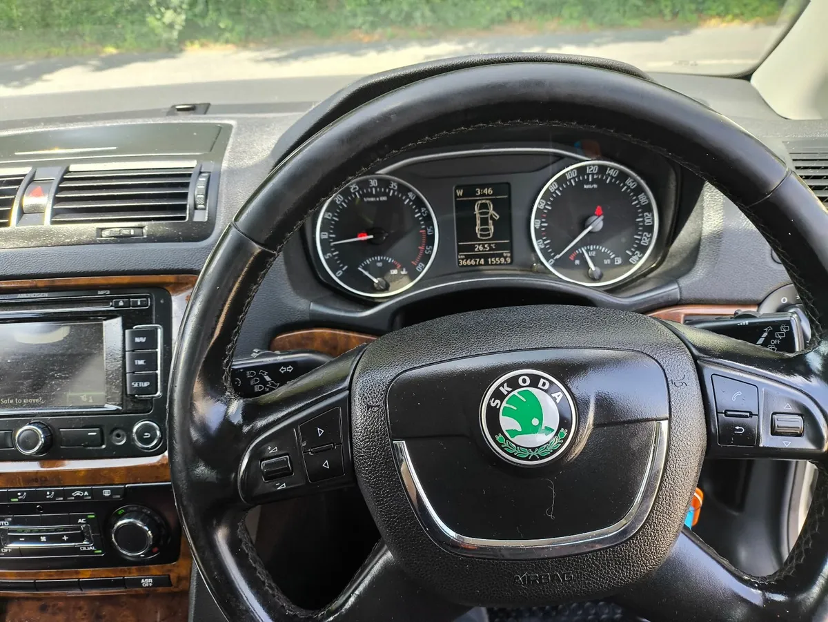 Skoda Octavia 2012 - Image 2