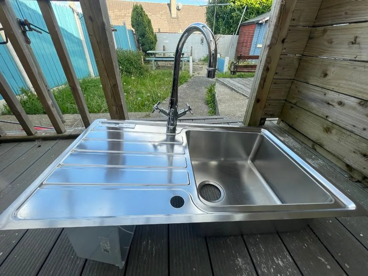 kitchen - Image 1