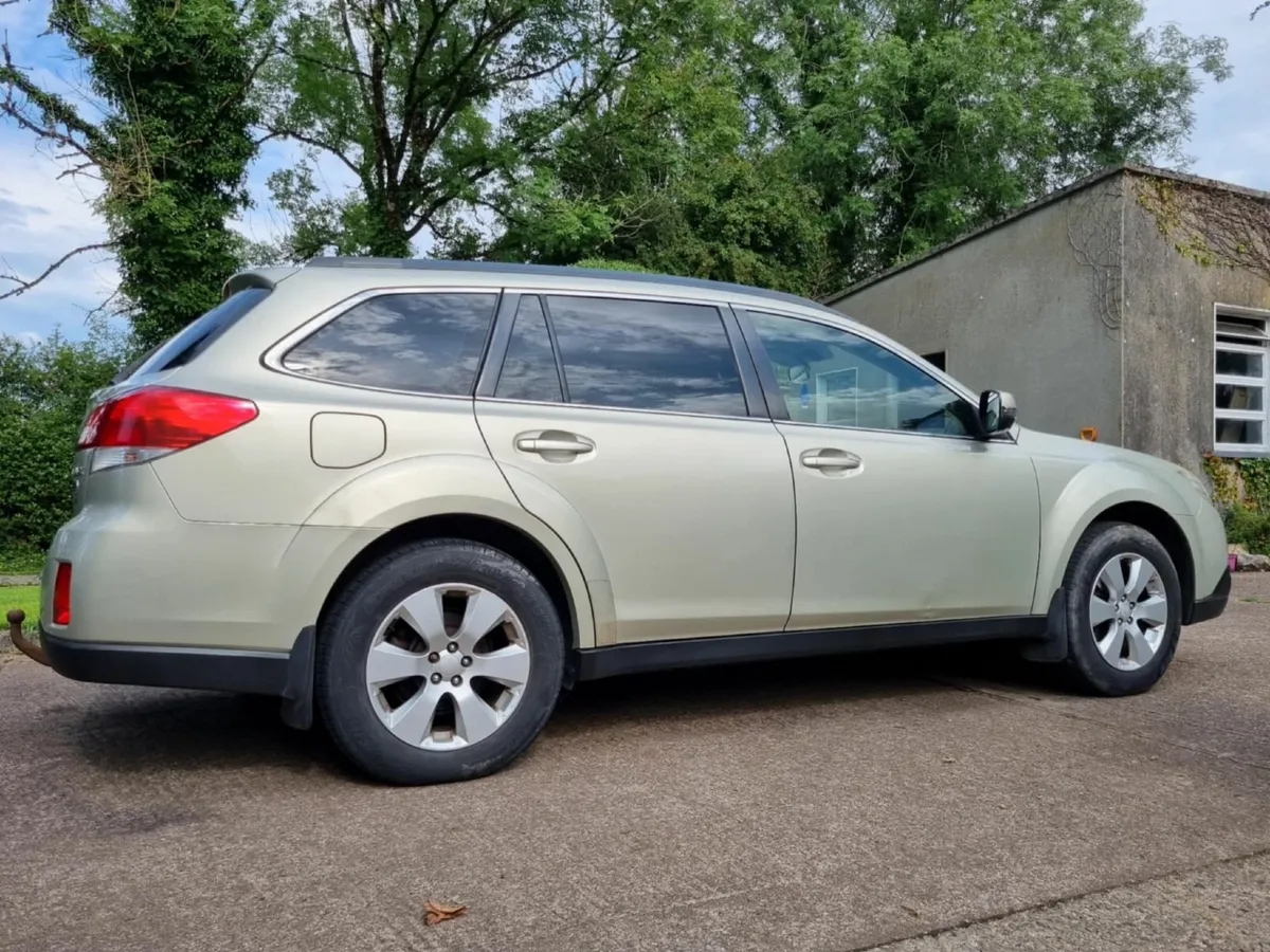 car LHD - Image 4